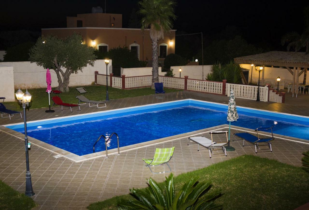 Casa Vacanze Calafarina Pachino Exterior foto